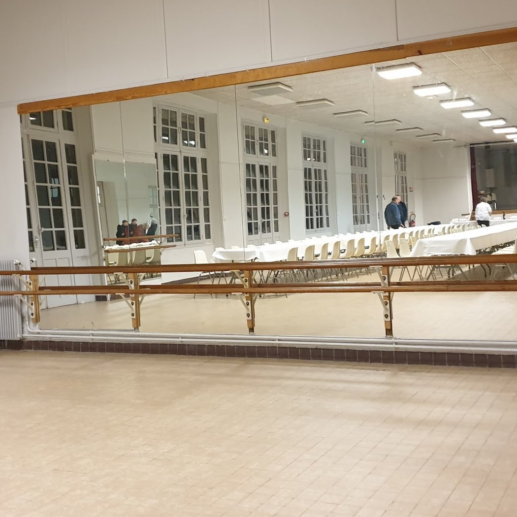 Salle des fêtes de Nemours La Scène du loing 3